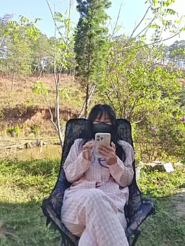 Helen-Tran online show from 5, 2, 2026