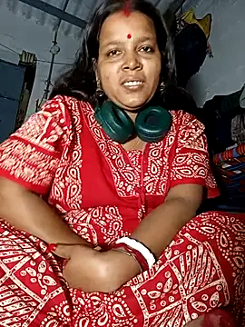 Snapshot of reya743 chatting on 2, 10, 2025 reya743 online show from 2, 10, 2025