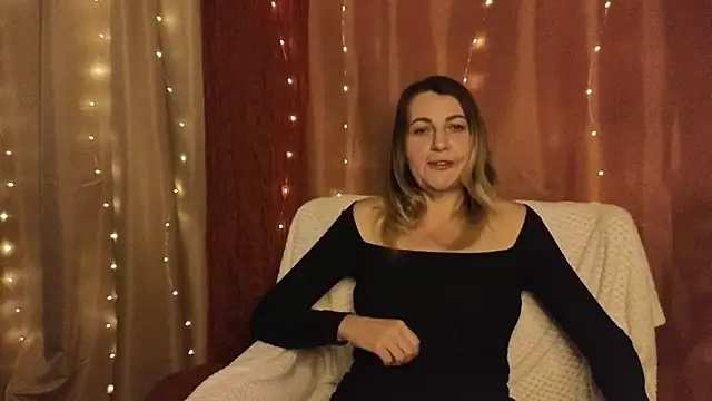 Snapshot of silvaraNoir chatting on 23, 9, 2025 silvaraNoir online show from 23, 9, 2025