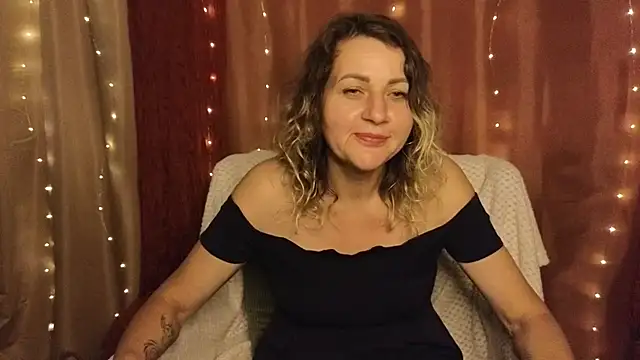 Snapshot of silvaraNoir chatting on 24, 9, 2025 silvaraNoir online show from 24, 9, 2025