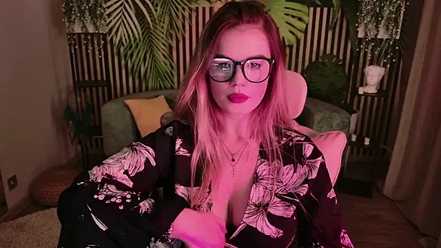 KellyHayden online show from 20, 11, 2025