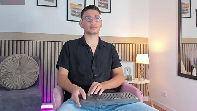 Snapshot of marcuswildx chatting on 26, 9, 2025 marcuswildx online show from 26, 9, 2025