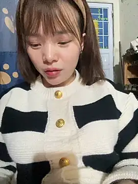 Snapshot of EllieYun chatting on 30, 9, 2025 EllieYun online show from 30, 9, 2025