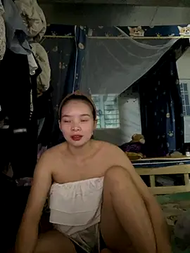 Snapshot of EllieYun chatting on 8, 10, 2025 EllieYun online show from 8, 10, 2025