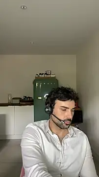 Snapshot of eauminerale chatting on 29, 5, 2026 eauminerale online show from 29, 5, 2026