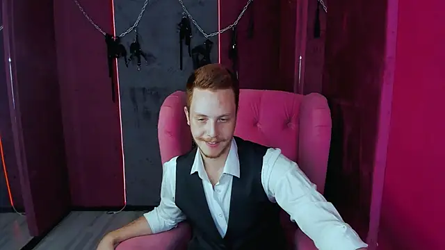 Snapshot of LeoMooree chatting on 9, 10, 2025 LeoMooree online show from 9, 10, 2025