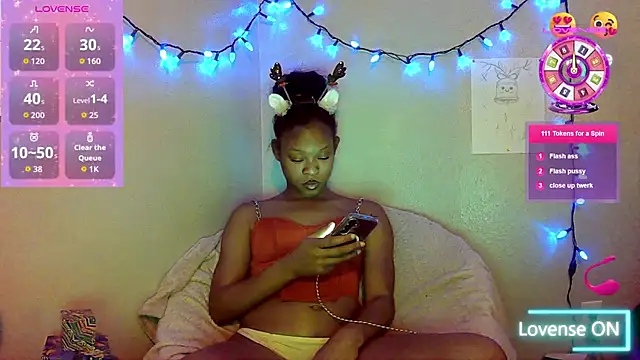 Snapshot of tokyobelle chatting on 5, 12, 2025 tokyobelle online show from 5, 12, 2025