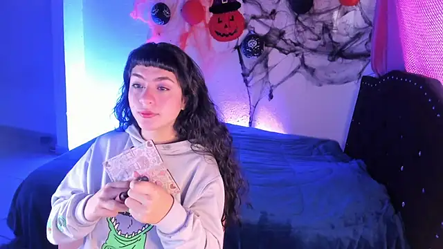 kitty  chs online show from 7, 11, 2025