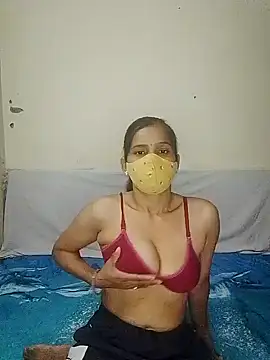 Snapshot of Hott_bomb chatting on 26, 9, 2025 Hott bomb online show from 26, 9, 2025