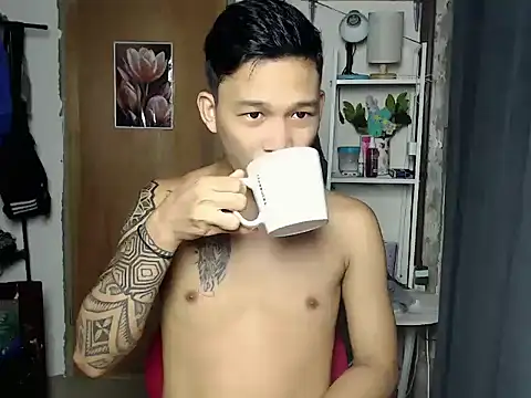 Snapshot of asianmonstercock05 chatting on 19, 5, 2026 asianmonstercock05 online show from 19, 5, 2026