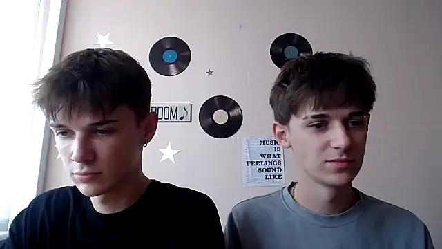 Hoot Dude  online show from 1, 10, 2025