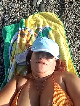 Snapshot of diablilla02 chatting on 11, 10, 2025 diablilla02 online show from 11, 10, 2025