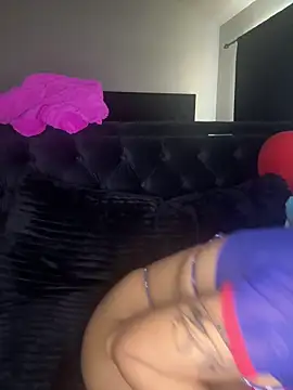 Snapshot of YeahhhitsBreezy chatting on 7, 6, 2026 YeahhhitsBreezy online show from 7, 6, 2026