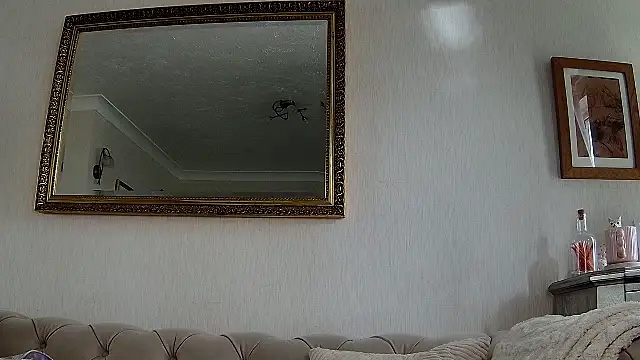 Snapshot of BarbieDolly_x chatting on 25, 9, 2025 BarbieDolly x online show from 25, 9, 2025