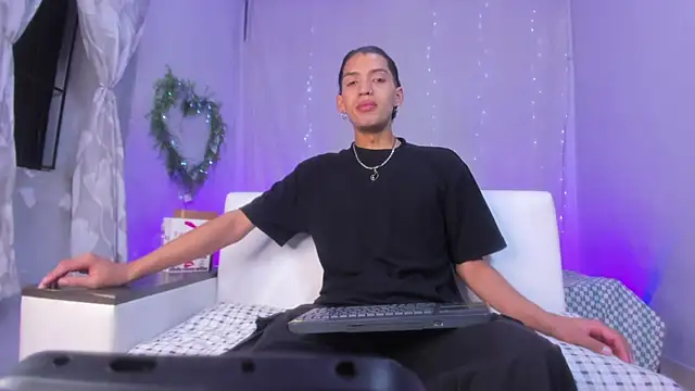 Snapshot of josesweet_ chatting on 7, 10, 2025 josesweet  online show from 7, 10, 2025