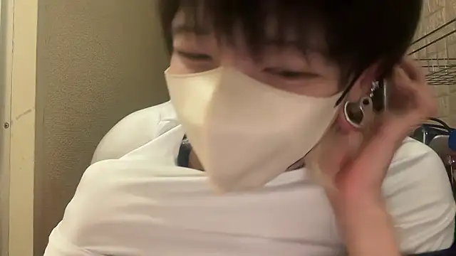 Snapshot of tora3220 chatting on 1, 10, 2025 tora3220 online show from 1, 10, 2025