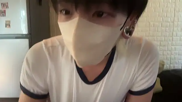 Snapshot of tora3220 chatting on 14, 10, 2025 tora3220 online show from 14, 10, 2025