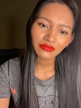 Snapshot of fenixzara chatting on 25, 9, 2025 fenixzara online show from 25, 9, 2025