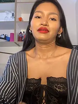 Snapshot of fenixzara chatting on 22, 11, 2025 fenixzara online show from 22, 11, 2025