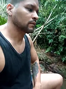 Snapshot of LucasGaeel chatting on 5, 4, 2026 LucasGaeel online show from 5, 4, 2026