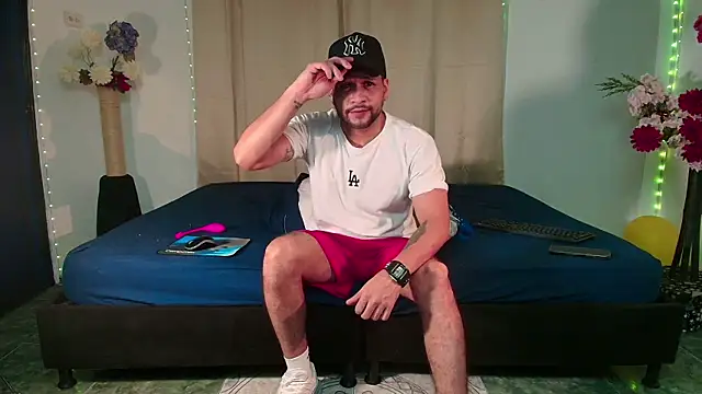 Snapshot of LucasGaeel chatting on 10, 4, 2026 LucasGaeel online show from 10, 4, 2026