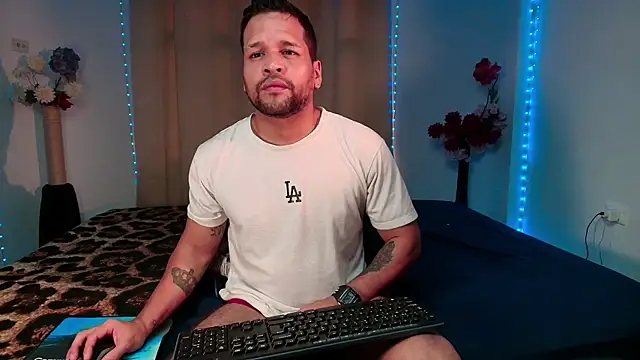 Snapshot of LucasGaeel chatting on 13, 4, 2026 LucasGaeel online show from 13, 4, 2026