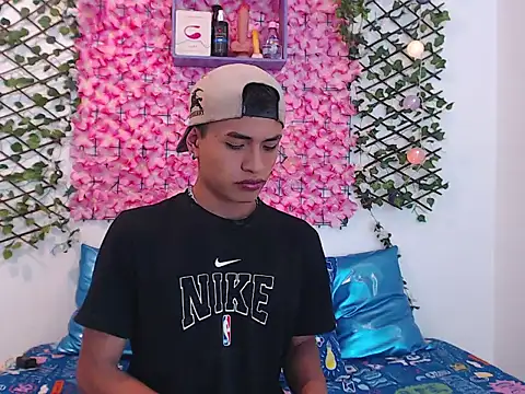 Snapshot of FUNNY_AND_HORNEY chatting on 27, 9, 2025 FUNNY AND HORNEY online show from 27, 9, 2025