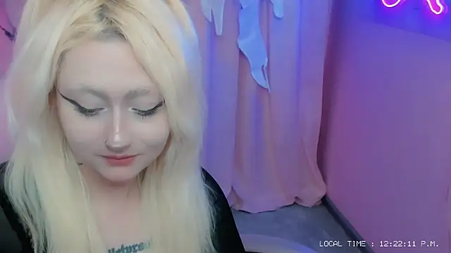 JuliaSharkk online show from 28, 10, 2025