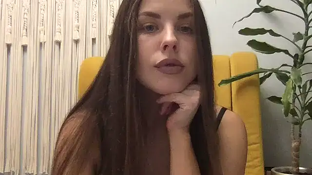 Snapshot of Cynoreya chatting on 9, 11, 2025 Cynoreya online show from 9, 11, 2025