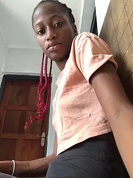 Caramel102004 online show from 26, 3, 2026