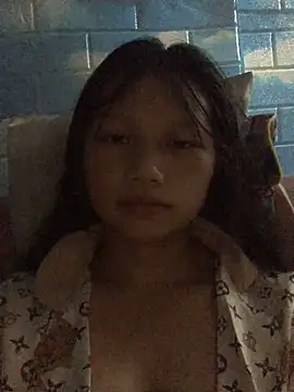 Snapshot of khatvong chatting on 2, 10, 2025 khatvong online show from 2, 10, 2025