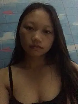 Snapshot of khatvong chatting on 4, 10, 2025 khatvong online show from 4, 10, 2025