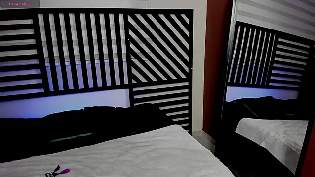 Cattleya veloza   online show from 5, 12, 2025