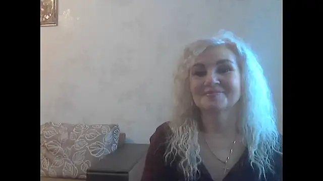 Snapshot of LadySexyBlond chatting on 4, 5, 2026 LadySexyBlond online show from 4, 5, 2026