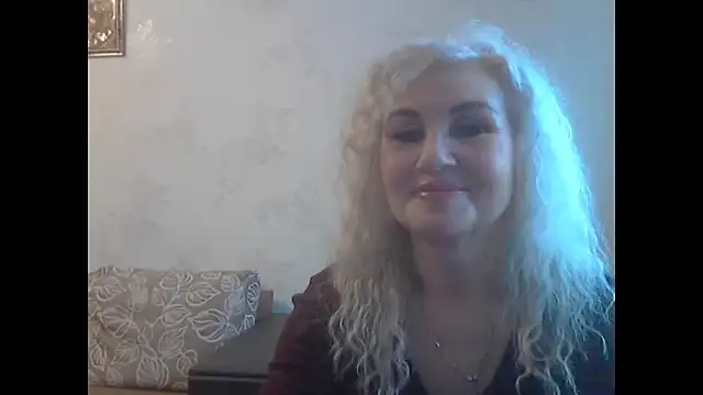Snapshot of LadySexyBlond chatting on 4, 6, 2026 LadySexyBlond online show from 4, 6, 2026