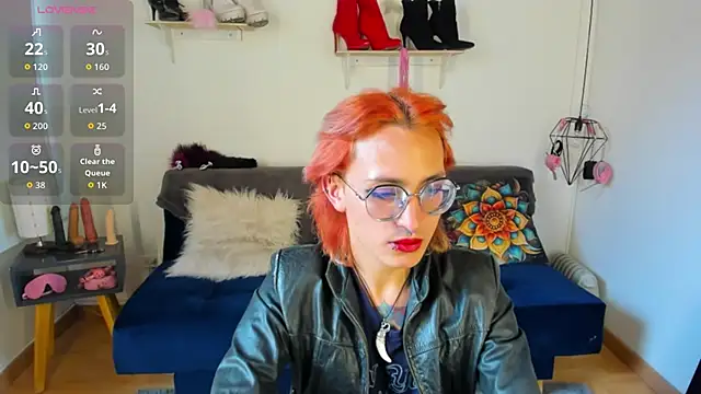 Moon Fox online show from 1, 11, 2025