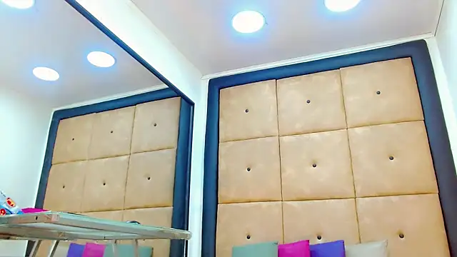 katherine x1 online show from 14, 12, 2025