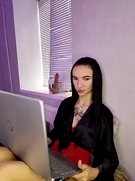 Julietta 001 online show from 5, 10, 2025