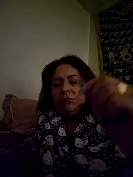 Snapshot of Queenbz1979 chatting on 26, 9, 2025 Queenbz1979 online show from 26, 9, 2025