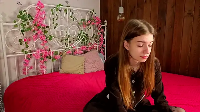 TawanaWalleck online show from 1, 10, 2025