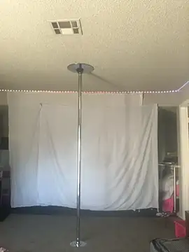 Snapshot of BuzzBunni69 chatting on 6, 10, 2025 BuzzBunni69 online show from 6, 10, 2025