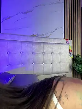 Honey noir online show from 10, 1, 2026