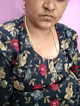 Snapshot of navyasree143 chatting on 2, 10, 2025 navyasree143 online show from 2, 10, 2025
