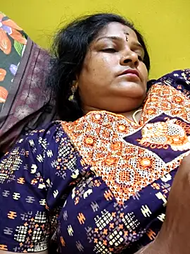 Snapshot of navyasree143 chatting on 8, 10, 2025 navyasree143 online show from 8, 10, 2025