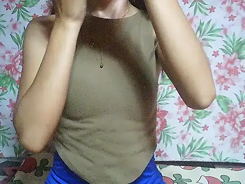 Snapshot of SweetPussie18x chatting on 6, 10, 2025 SweetPussie18x online show from 6, 10, 2025