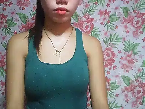 Snapshot of SweetPussie18x chatting on 6, 10, 2025 SweetPussie18x online show from 6, 10, 2025