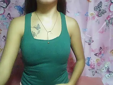 Snapshot of SweetPussie18x chatting on 2, 11, 2025 SweetPussie18x online show from 2, 11, 2025