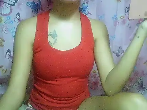 Snapshot of SweetPussie18x chatting on 16, 11, 2025 SweetPussie18x online show from 16, 11, 2025