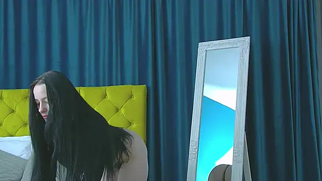 Snapshot of RubyHills chatting on 20, 12, 2025 RubyHills online show from 20, 12, 2025