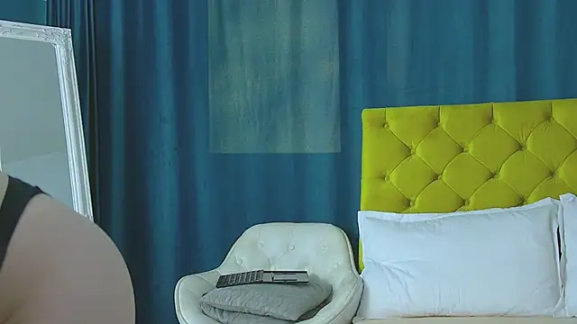 Snapshot of RubyHills chatting on 12, 3, 2026 RubyHills online show from 12, 3, 2026